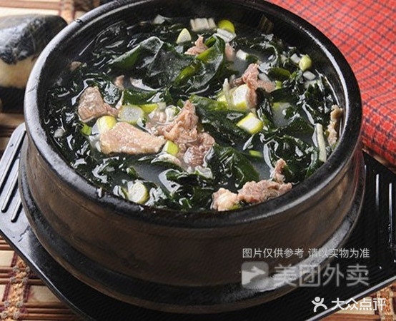 小黄牛汤饭馆