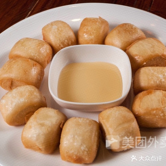 姥姥坛瓦块鱼馆(民福街店)