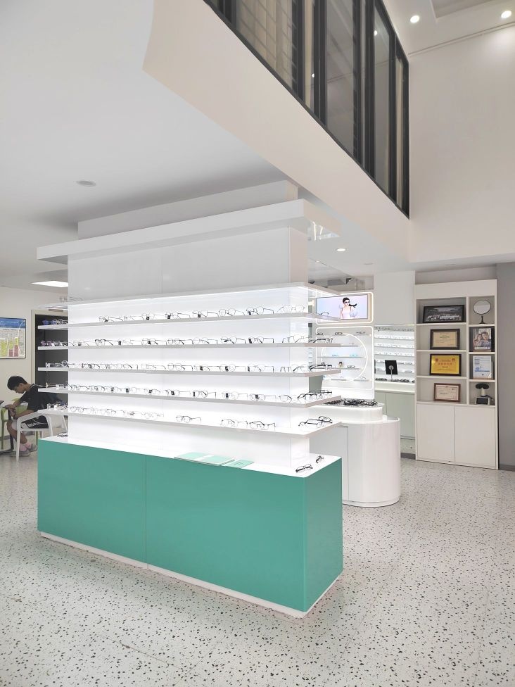 悦目眼镜(滨港1号店)
