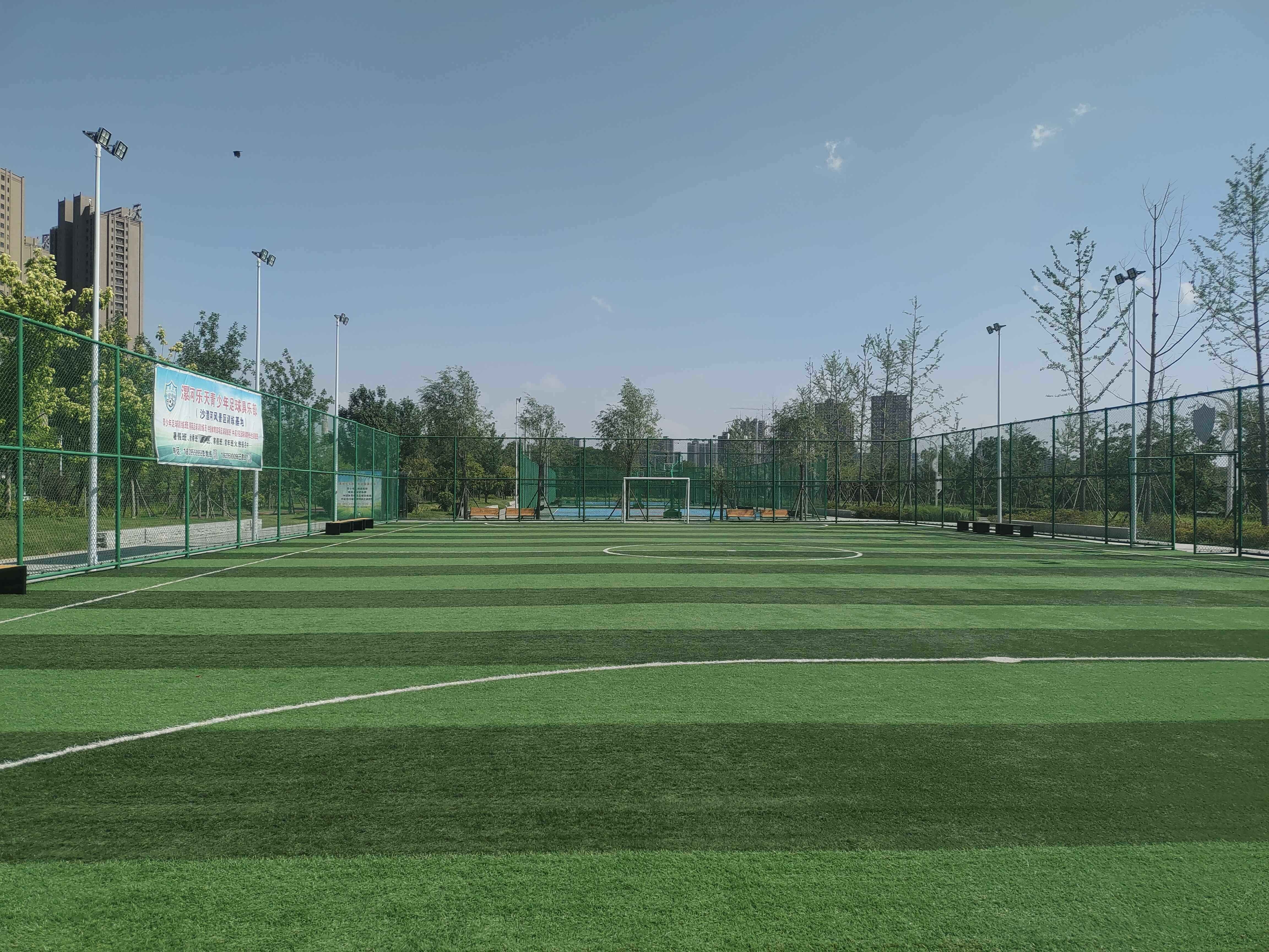 沙澧河风景区二期-足球场