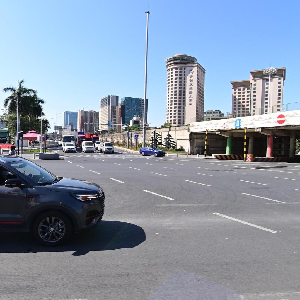 宝利来国际大酒店游泳池