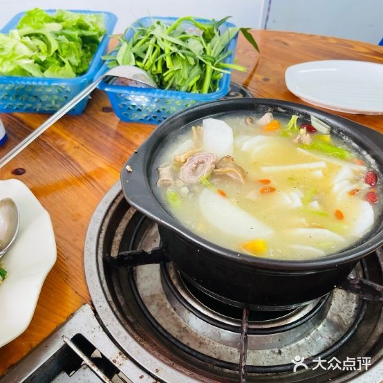 百姓牛杂火锅店