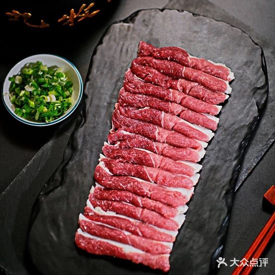 九牧羊村鲜羊火锅呼伦贝尔涮肉(河东旗舰店)