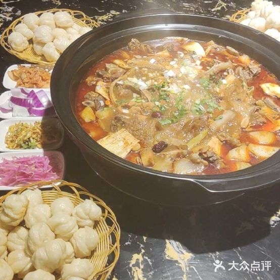 添柴砂锅炖四平路七健店