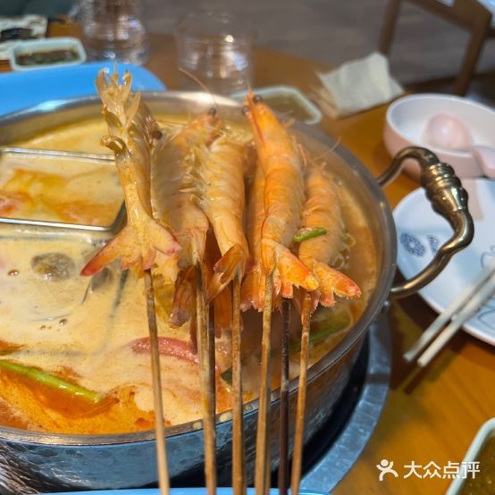 万宁香泰式火锅牛排烤肉自助