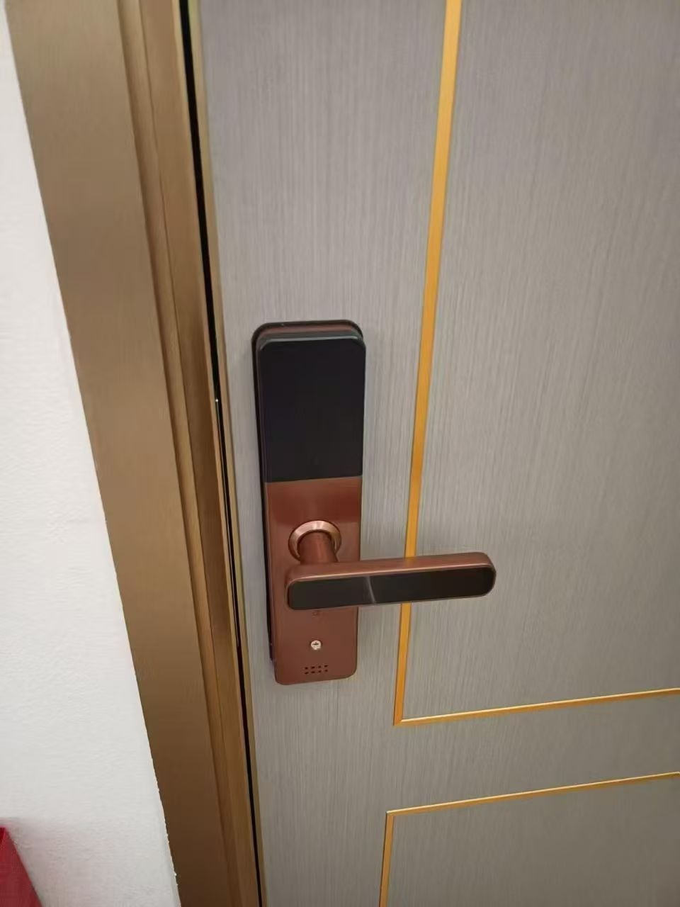 启腾上门开锁服务