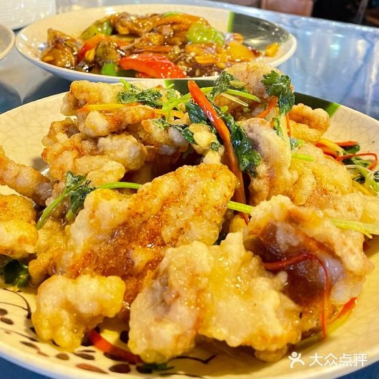 哈尔滨老家铁锅炖海鲜东北菜馆