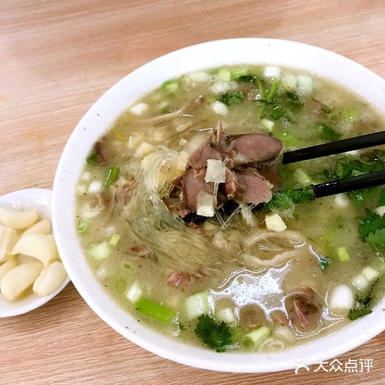老回坊牛肉泡馍(莲湖路店)
