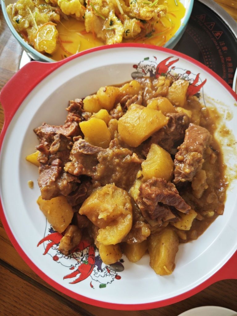东北大盘菜饺子馆