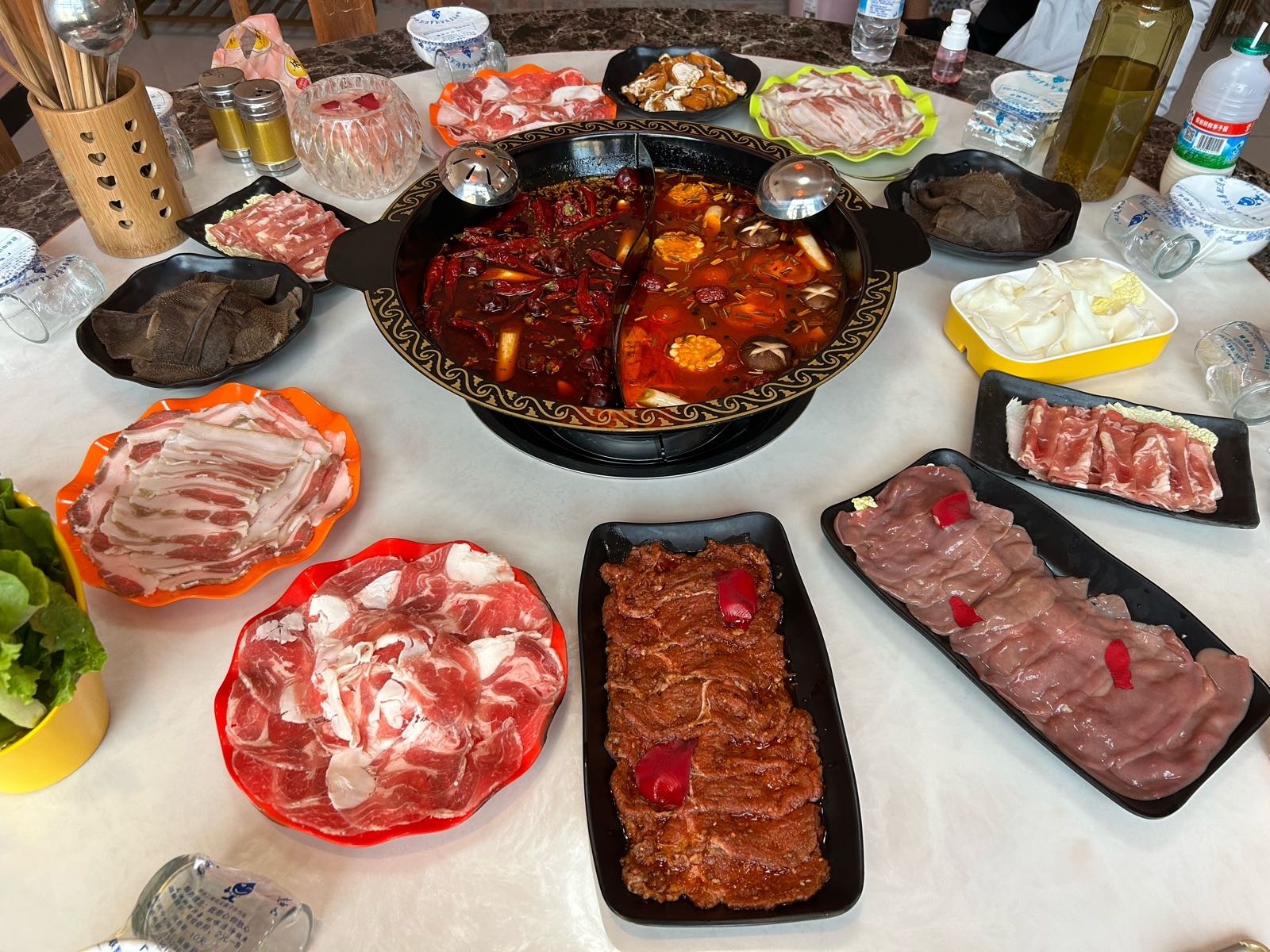 镇康县南伞川味老火锅