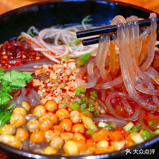 爆炸头阿姨先四川·川味小吃(凌风山庄店)