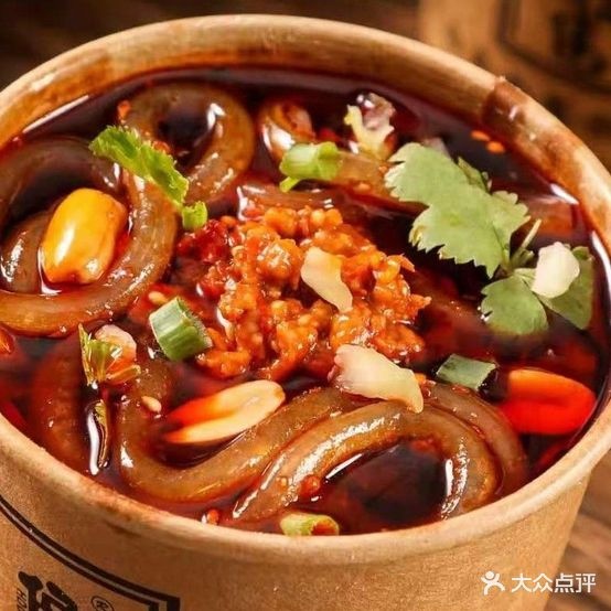 侯致伟纯手工酸辣粉(麟州街店)