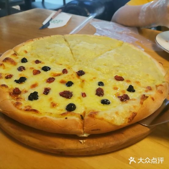 Seven Pizza披萨西餐厅(金宇文渊店)