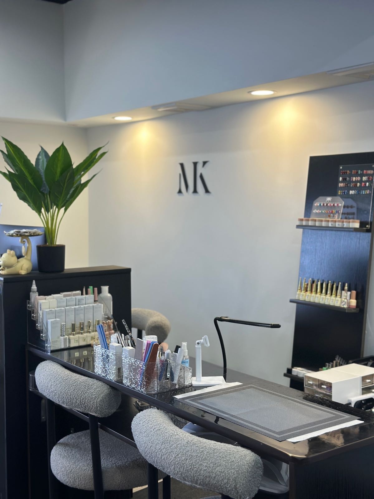 MK美甲饰品工作室