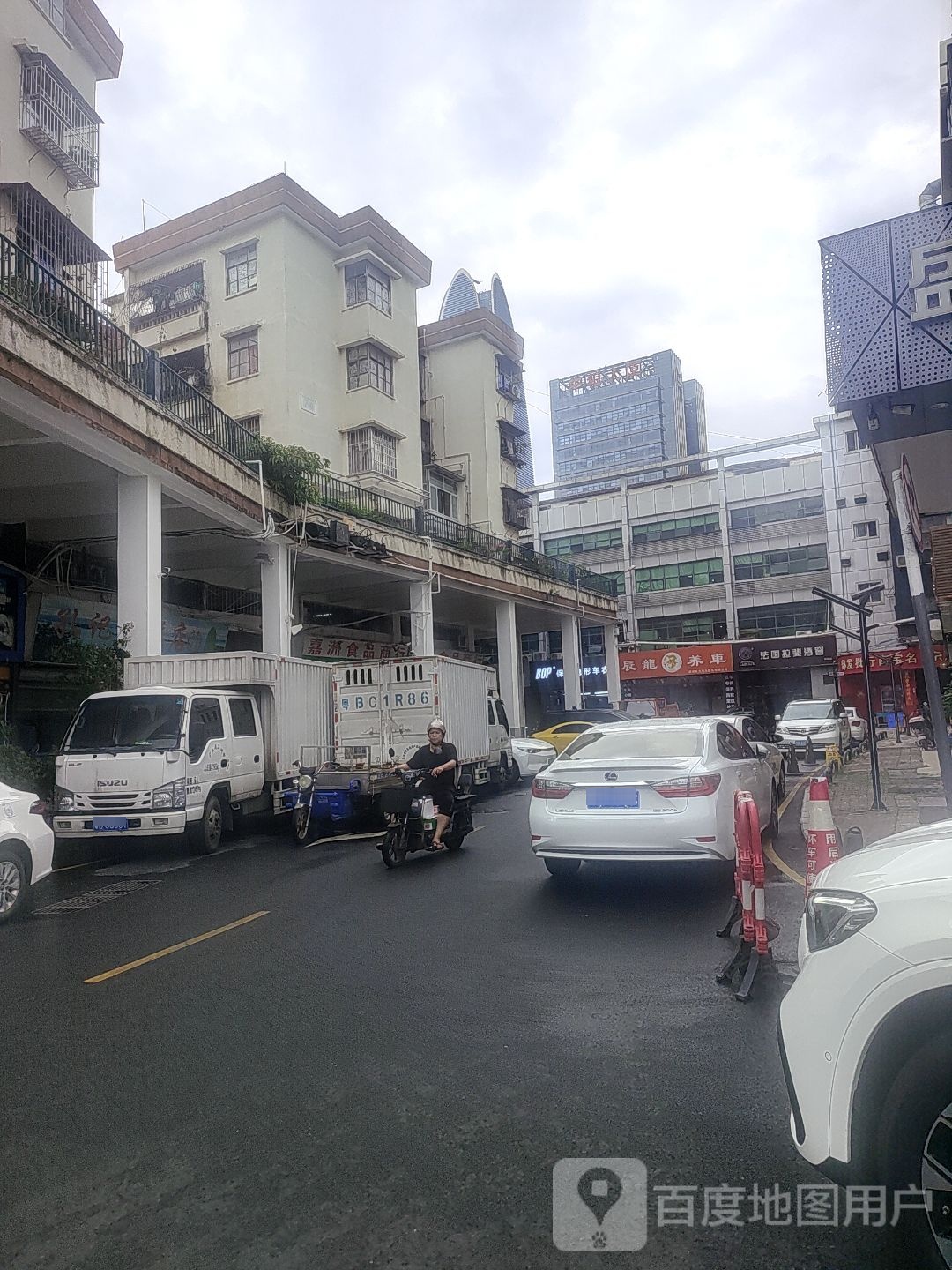 法国拉斐酒窖(南天辉商厦店)