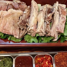 清月斋特色小炒草膘羊肉(清真店)