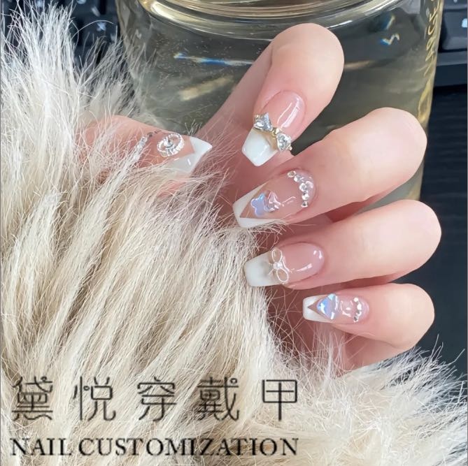 黛悦穿戴美甲