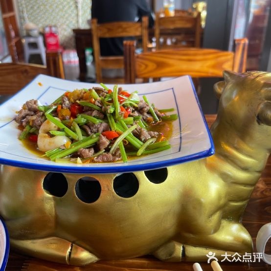 笨小湘·缃里菜小酒馆(临平银泰店)