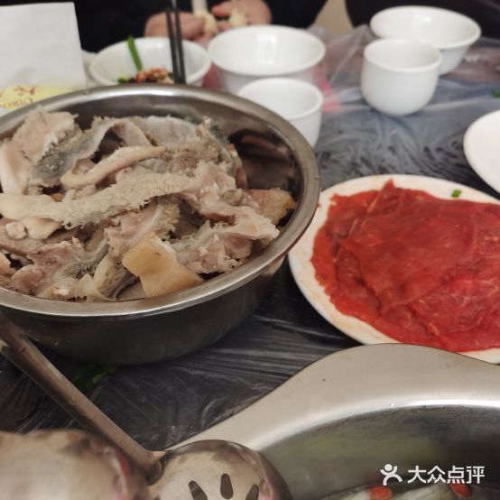 加油站黄牛肉馆