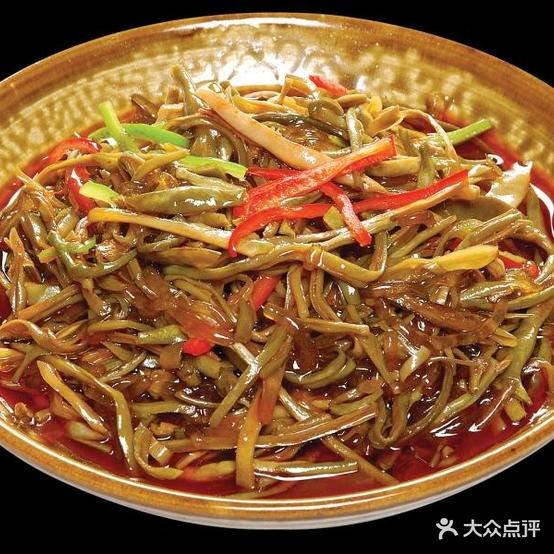 崔鑫铁锅炖(南新西道店)
