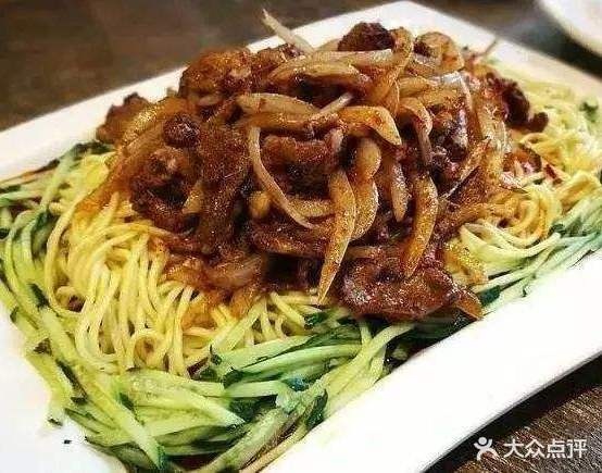 亚克喜新疆菜手抓肉抓饭烤羊腿架子肉餐厅