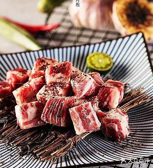 尚品宫海鲜牛排烤肉火锅自主餐厅