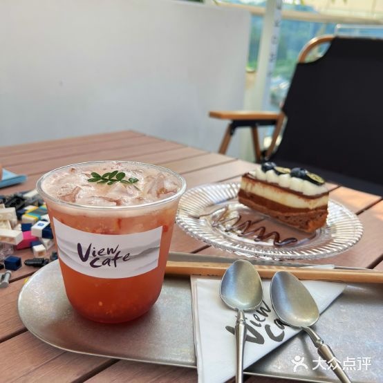 茗白View cafe·山景花园餐厅(西湖店)