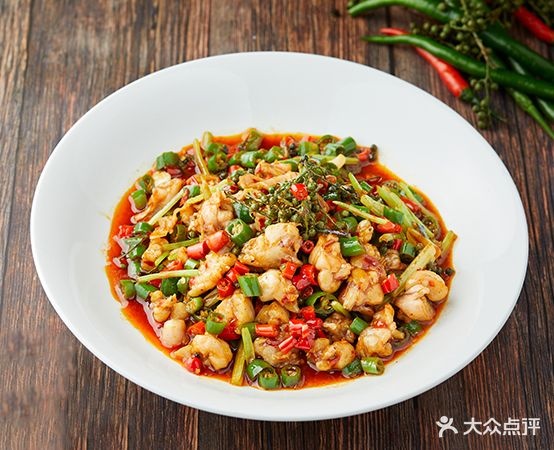 龙城美食店