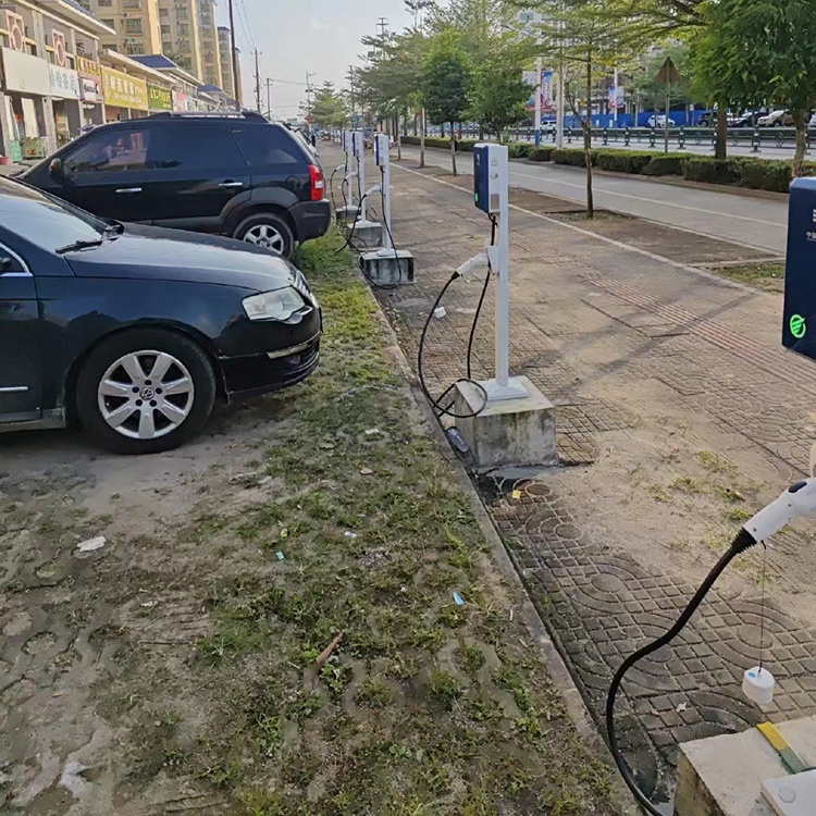 南网电动充电站(屯昌吉安小区海南电动充电站)