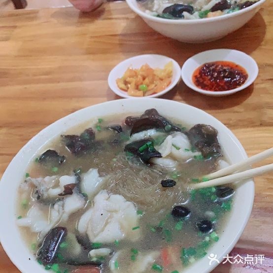 万发财鱼面馆馆