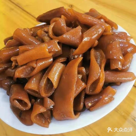 越战军哥米线有限公可