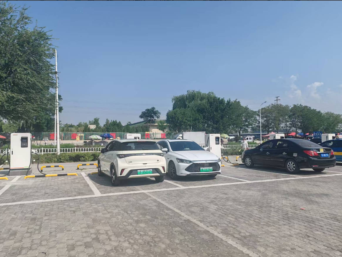 领充新能源充电站(智电汽车充电站锦林市场站)