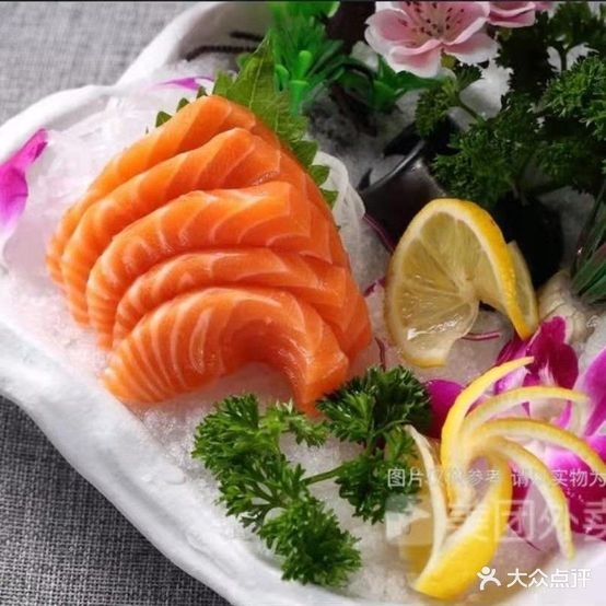 鱼跃花·火炙寿司里刺身·拉面·便当(棉城店)