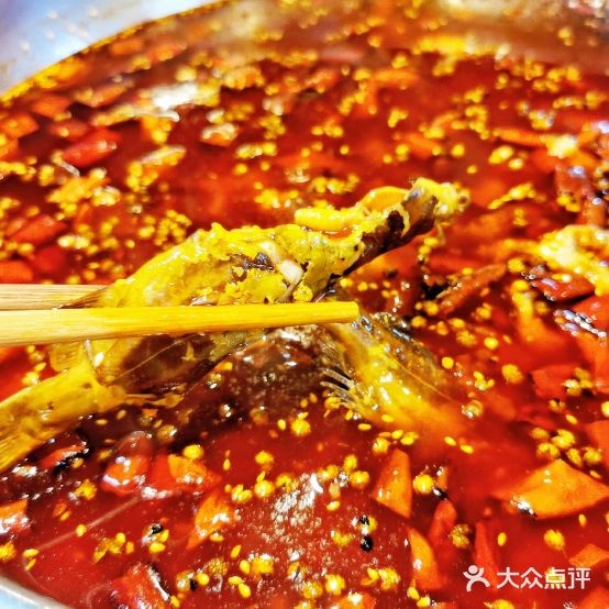 蓉成霜霜美蛙鱼(圣菲店)