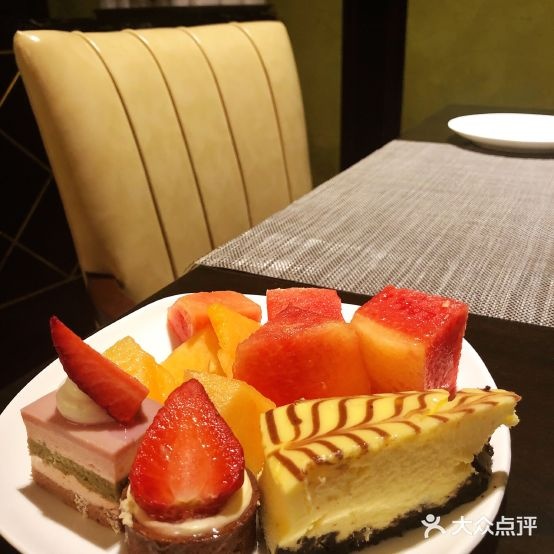 杭州中维香溢酒店店菲斯特西餐厅