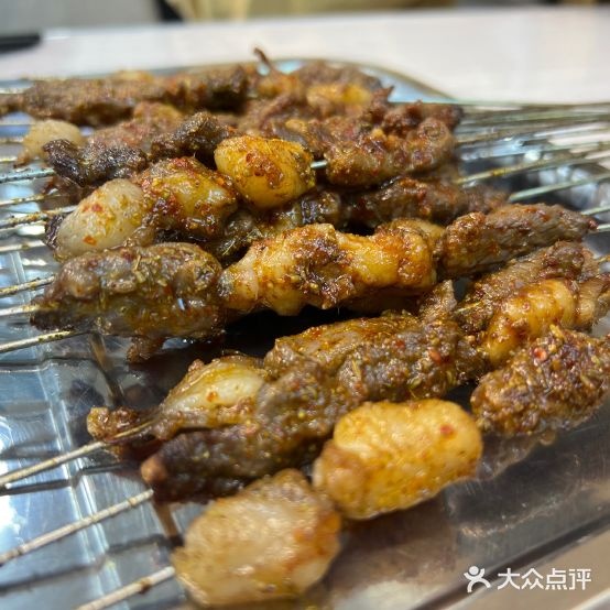 杨如锦山羊挂肉烤烧