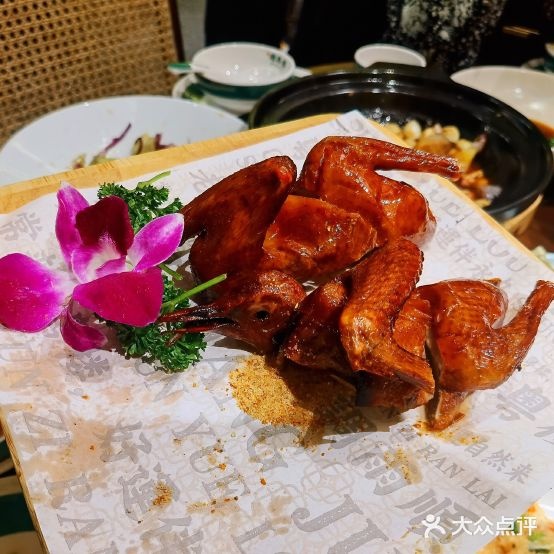 顺粤楼·粤菜·片点心(宝龙广场店)