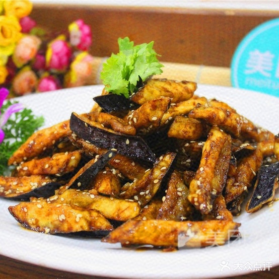 鲁菜食府(名门华都店)