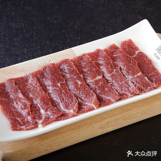 硒客隆潮山牛肉火锅