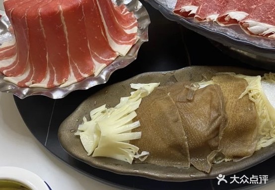 皇牛小生秘制肥牛火锅(咸阳国际财富购物中心店)
