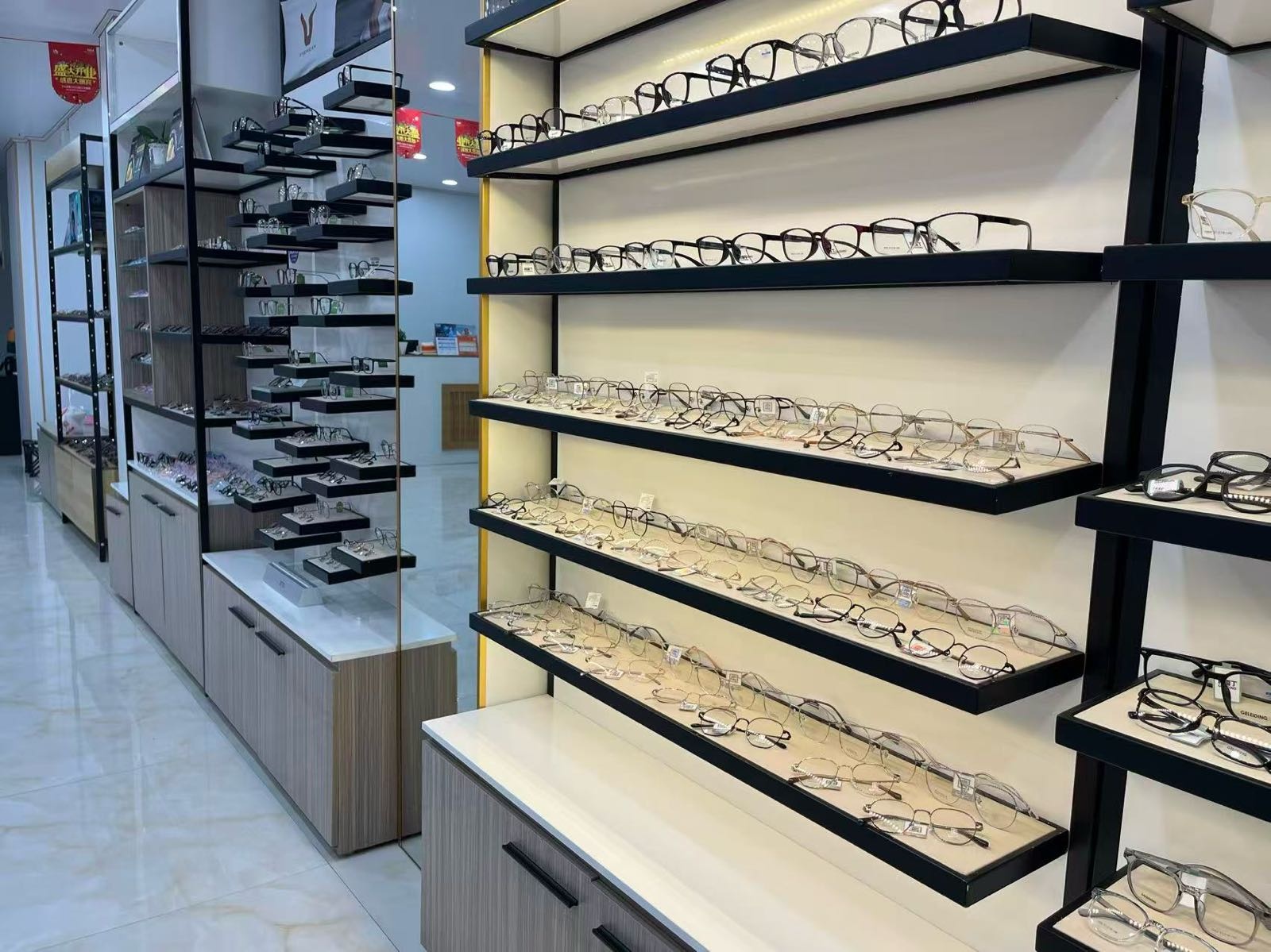 明亮视光眼镜(白藤店)