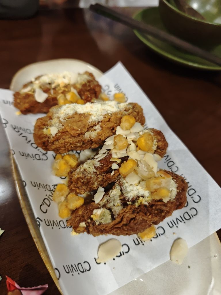 吴小花餐酒空间(黎阳in巷店)