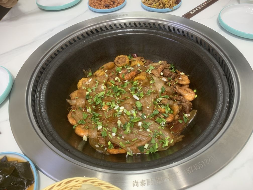 张家大院铁锅炖