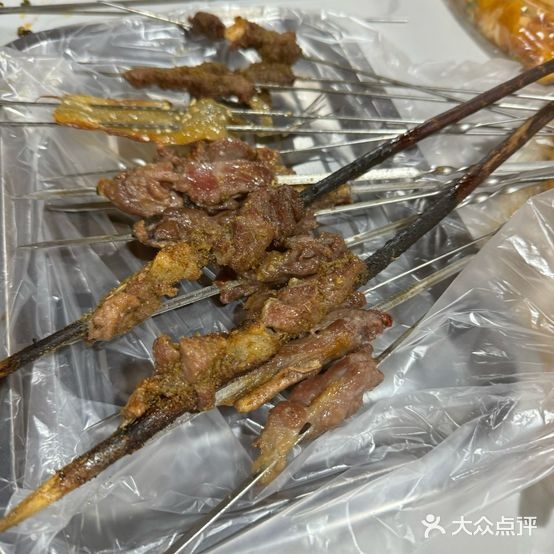 清真赛赛烧烤饭店