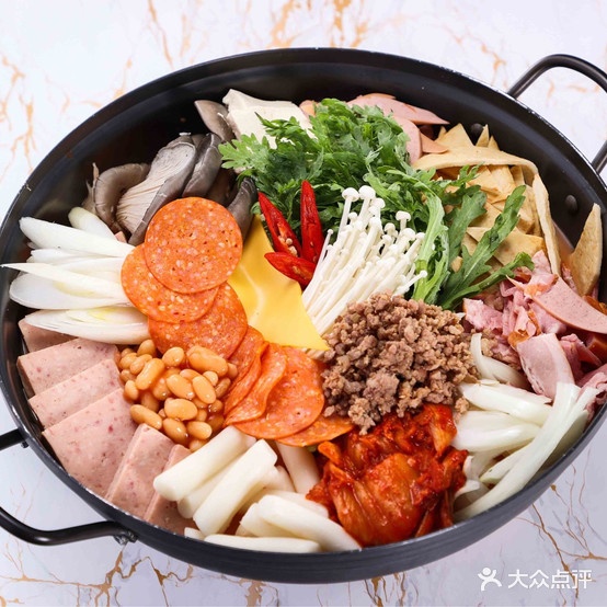 乐园夜市场(体路文创商业街店)