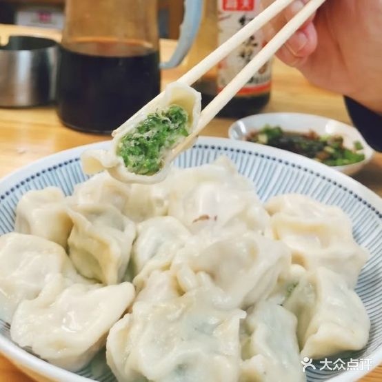 马琳睡觉(右营街店)