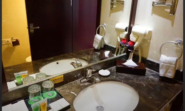 Xinji Garden Hotel