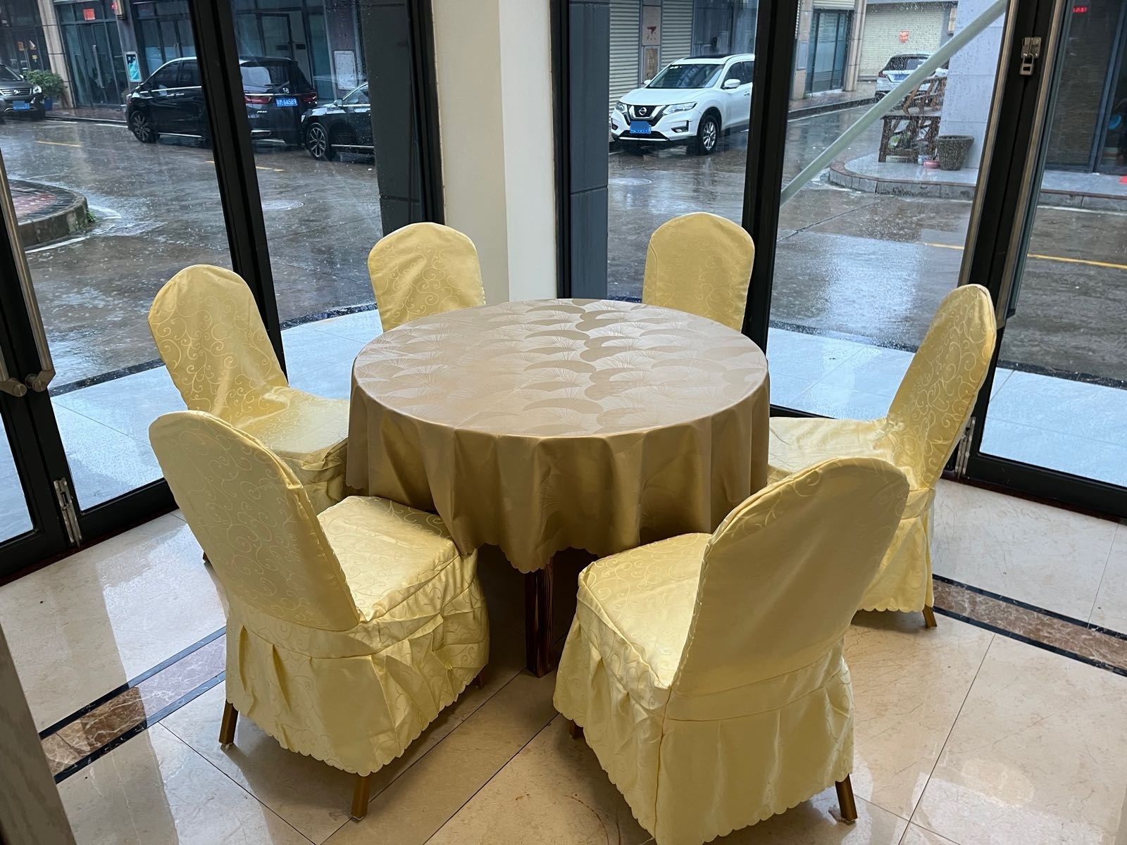 鸿顺食府(毅德城2号馆店)