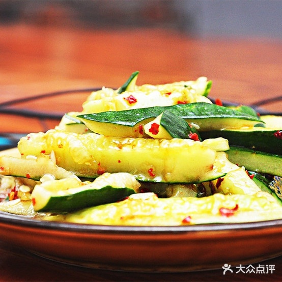 恋锅鸭爪爪(方圆荟寰球中心店)