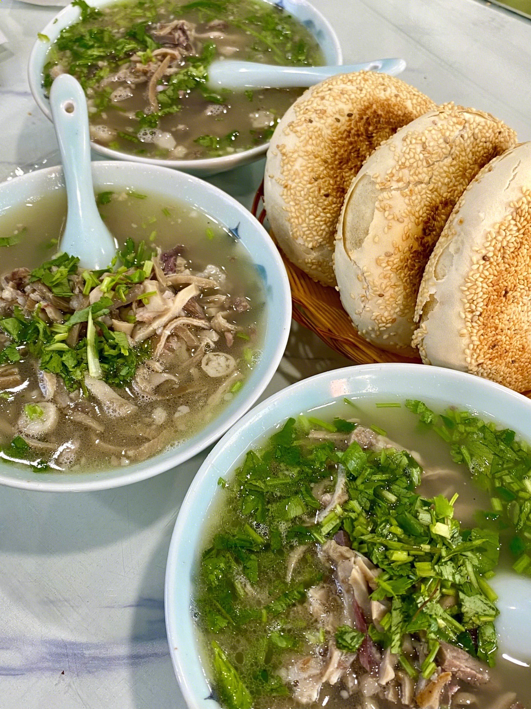 清真喜兰老丁羊汤特色小吃